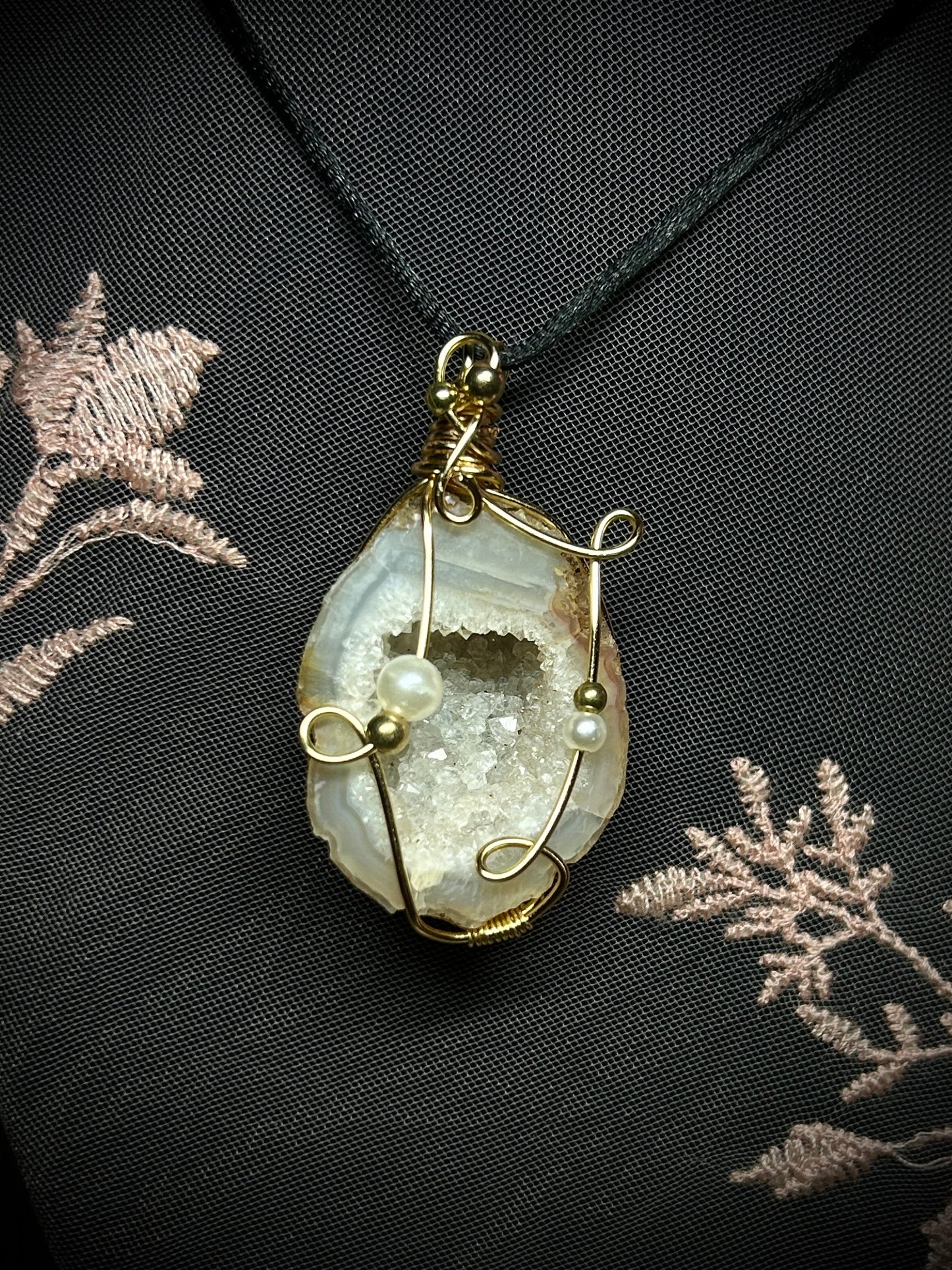 Gold Geode Necklace