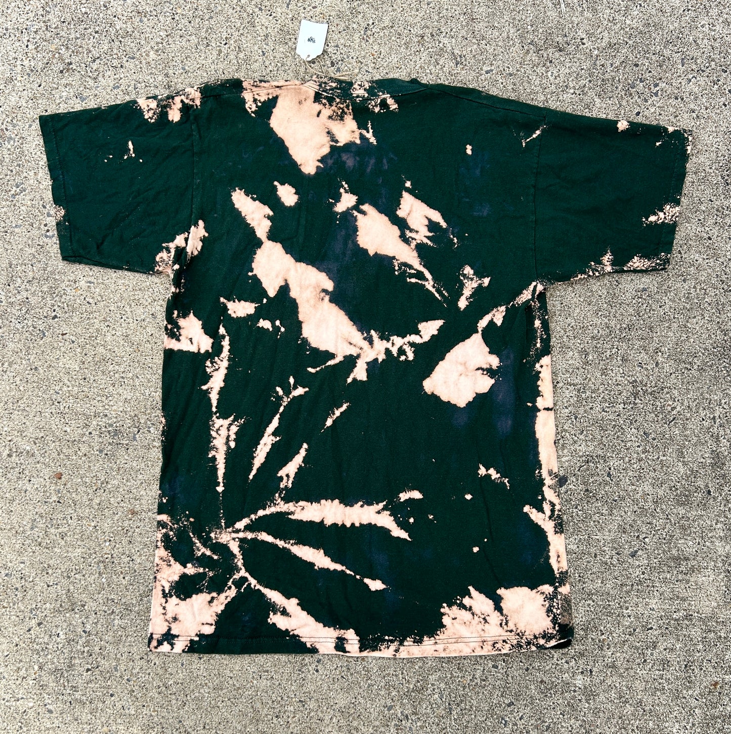 Deep Green Real Leaf Stenciled Acid Wash T Shirt
