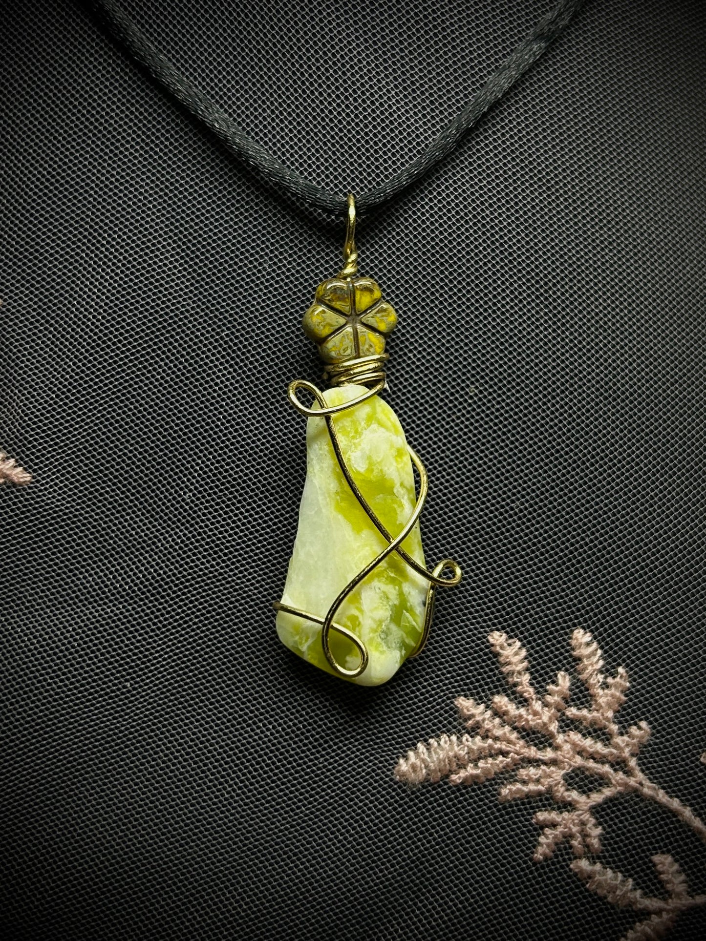 Serpentine with Flower Bead Necklace