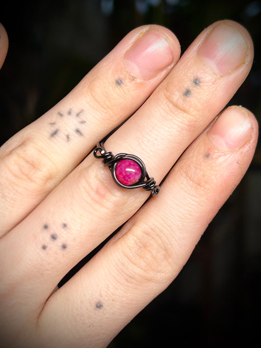 Pink Crackle Agate Black Ring