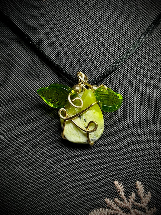 Serpentine with Leaves Necklace