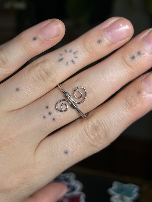 Silver Swirl Ring