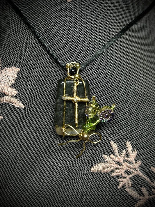 Sardonyx Coffin with Flower Bouquet Necklace