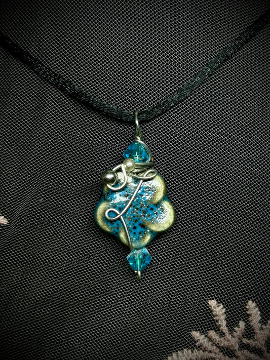 Blue Flower Bead Necklace