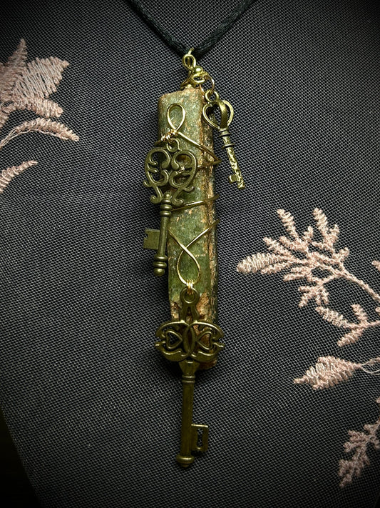 Tri Color Kyanite with 3 Skeleton Keys Necklace