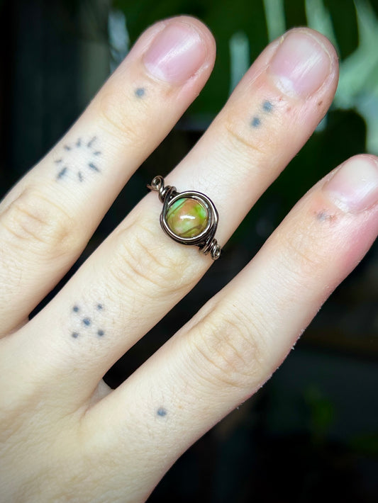 Green Watercolor Bead Dark Silver Ring