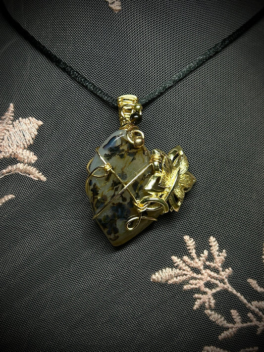 Montana Moss Agate with Leaf Charm Necklace