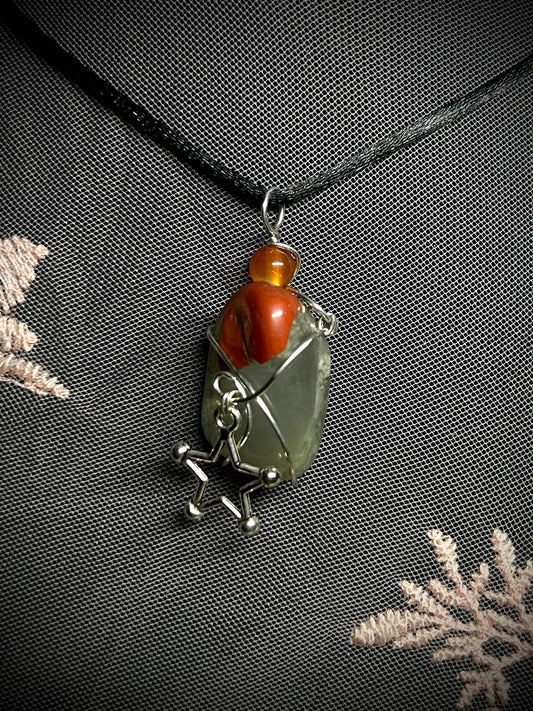 Cherry Orchard Agate with Pointed Star Charm Necklace
