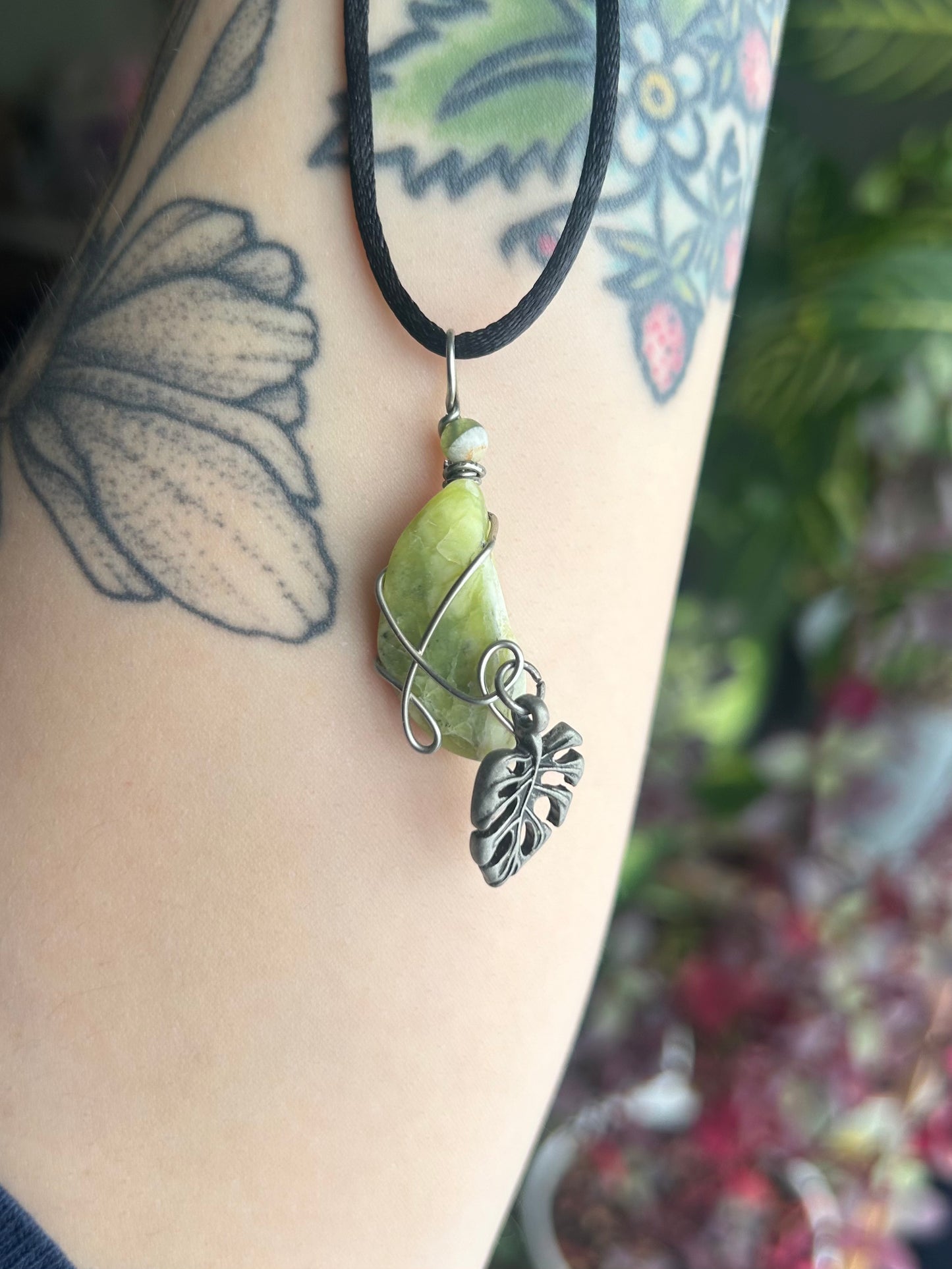 Serpentine with Monstera Leaf Charm Necklace