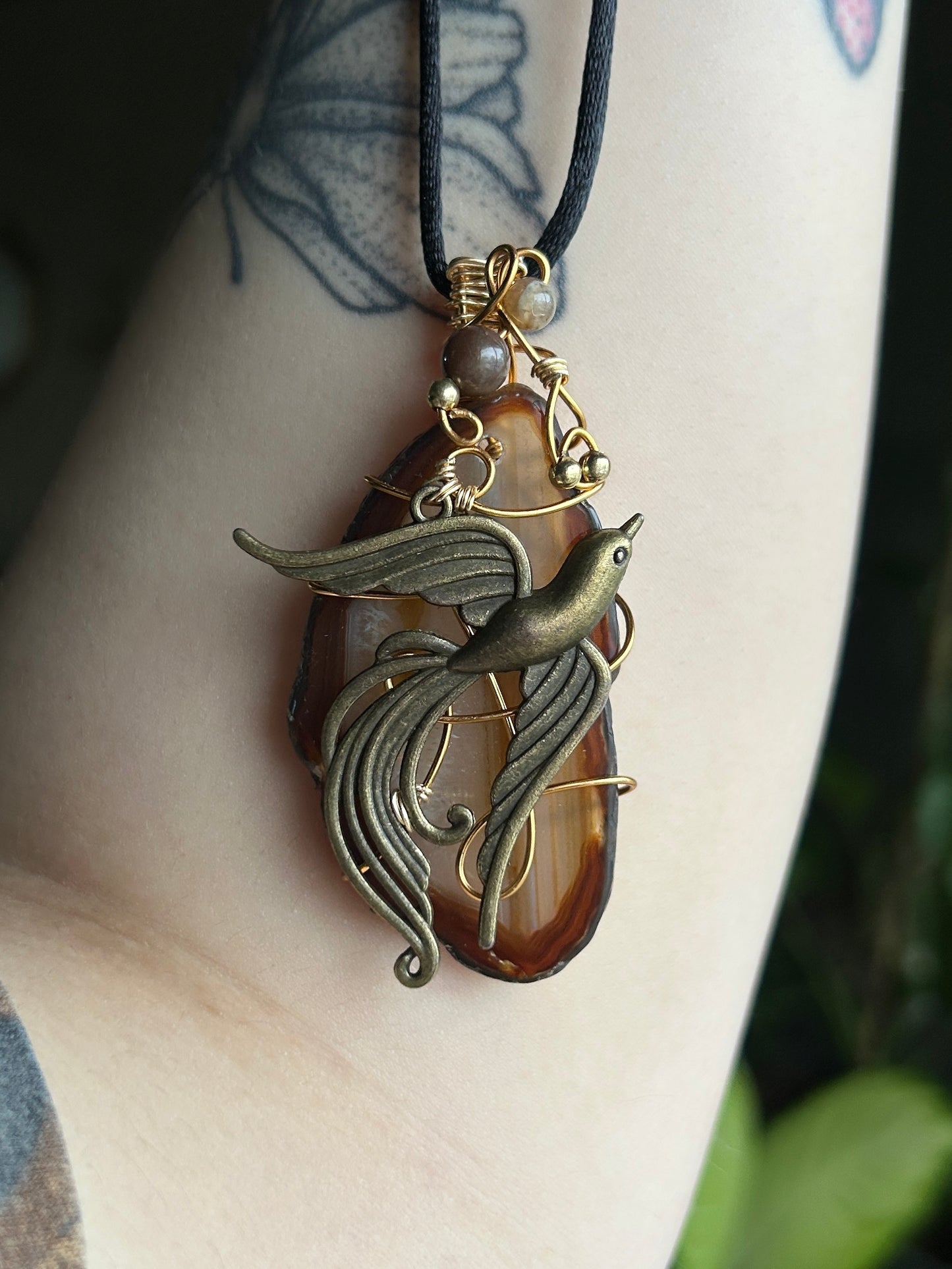 Agate Slice with Large Bird Charm Necklace